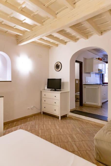 Lovely Portion Of Property Few Steps From Basilica Santa Croce Florence Exterior photo